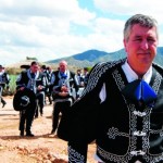 A chivas se le olvido el amor por la camiseta.